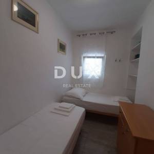ŠIBENIK, ROGOZNICA - Kuća u blizini mora