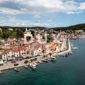 ŠIBENIK, ROGOZNICA - Predivna kamena kuća i restoran uz more