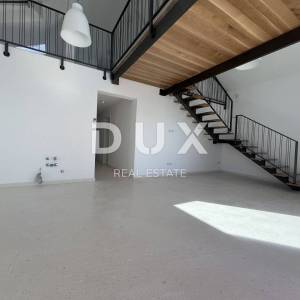 ŠIBENIK, VODICE - Dvoetažni penthouse prvi red do mora