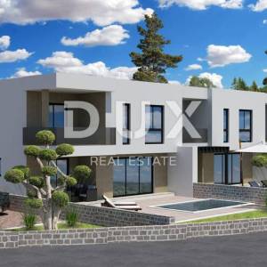 ŠIBENIK, VODICE - Kuća u nizu s bazenom i krovnom terasom S2