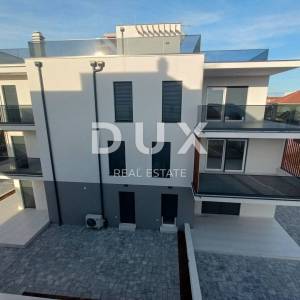 ŠIBENIK, VODICE - Predivan penthouse S8 pokraj mora