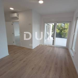 ŠIBENIK, VODICE - Predivan penthouse S8 pokraj mora