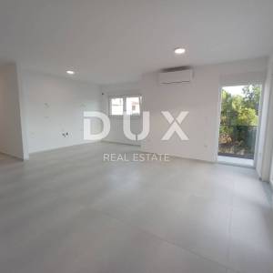 ŠIBENIK, VODICE - Predivan penthouse S8 pokraj mora