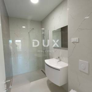 ŠIBENIK, VODICE - Predivan penthouse S7 pokraj mora