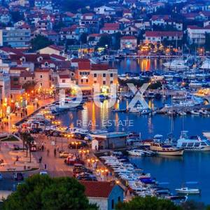 ŠIBENIK, VODICE - Stan S4 u novogradnji na odličnoj lokaciji