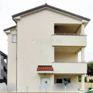 Šilo, prodaja jednosobnog apartmana, 300 m od mora!