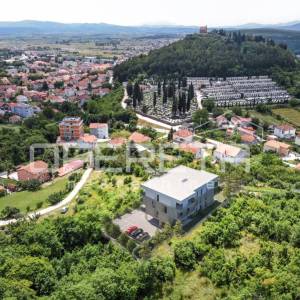 Sinj S4  – moderan život u srcu Dalmacije!