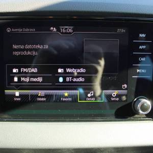 Škoda Karoq 1.5 TSi *LED, NAVIGACIJA, KAMERA*