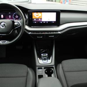 Škoda Octavia Combi 2.0 TDi DSG *LED, NAVIGACIJA, KAMERA*