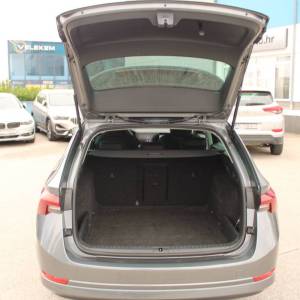 Škoda Octavia Combi 2.0 TDi DSG *LED,NAVIGACIJA*