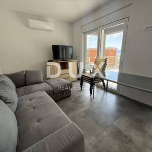 SMOKVICA - Apartman sa zajedničkim bazenom 250m od mora