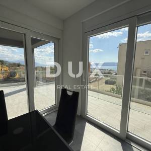 SMOKVICA - Apartman sa zajedničkim bazenom 250m od mora