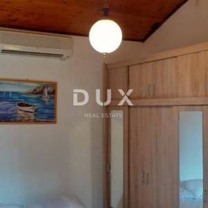 SMOKVICA - kuća s 4 apartmana drugi red do mora (50m), garaža 