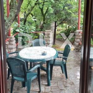 SMOKVICA - kuća s 4 apartmana drugi red do mora (50m), garaža 