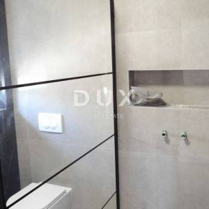 ŠMRIKA- moderna villa 157m2 s panoramskim pogledom na more i s bazenom + okoliš 325m2
