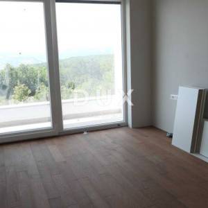 ŠMRIKA- moderna villa 157m2 s panoramskim pogledom na more i s bazenom + okoliš 325m2