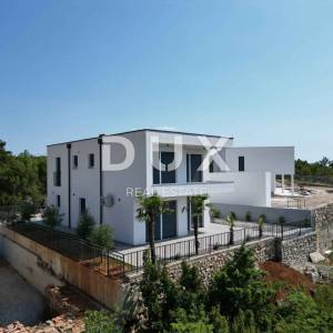 ŠMRIKA- moderna villa 157m2 s panoramskim pogledom na more i s bazenom + okoliš 325m2