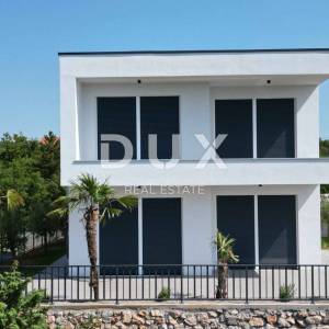 ŠMRIKA- moderna villa 157m2 s panoramskim pogledom na more i s bazenom + okoliš 325m2
