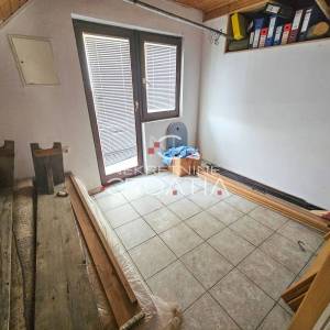 SNIŽENO: OPREMLJENA KATNICA, BUDINŠČINA