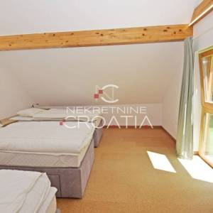 SNIŽENO!! PRILIKA: RUSTIKALNA VILA S BAZENOM