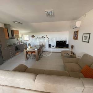 Soline, apartman s prekrasnim pogledom na more!