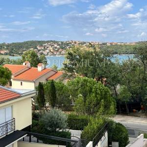 Soline, apartman s prekrasnim pogledom na more!