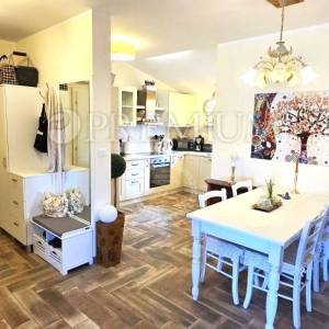 Soline, apartman, samo 100 metara od mora!