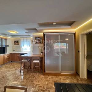 Soline, luksuzan apartman, 100 m od mora!