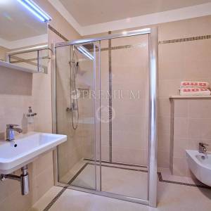 Soline, luksuzan apartman, 100 m od mora!