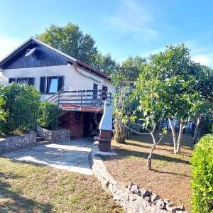 Soline, samostojeća kuća s okućnicom, 400 m od mora!