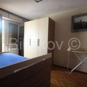 Split, Bol, trosoban stan 77 m2, ostava 15 m2