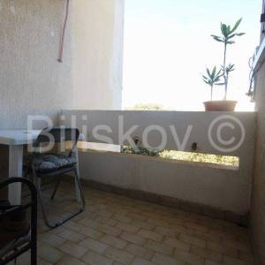 Split, Bol, trosoban stan 77 m2, ostava 15 m2
