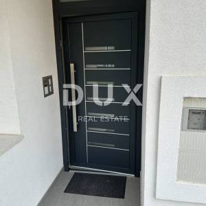 SPLIT, KAŠTEL GOMILICA - Vrhunski penthouse s prekrasnim pogledom na more!