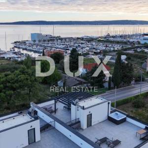 SPLIT, KAŠTEL GOMILICA - Vrhunski penthouse s prekrasnim pogledom na more!