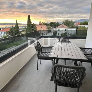 SPLIT, KAŠTEL GOMILICA - Vrhunski penthouse s prekrasnim pogledom na more!