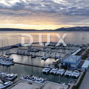 SPLIT, KAŠTEL GOMILICA - Vrhunski penthouse s prekrasnim pogledom na more!