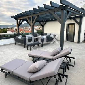 SPLIT, KAŠTEL GOMILICA - Vrhunski penthouse s prekrasnim pogledom na more!