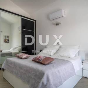 SPLIT, KAŠTEL - Predivna vila s bazenom i pogledom na more