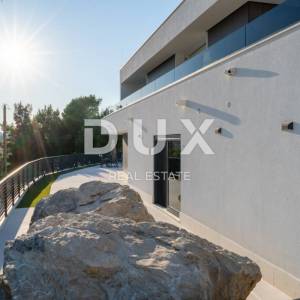 SPLIT, PODSTRANA - Luksuzna vila s prekrasnim pogledom