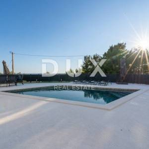 SPLIT, PODSTRANA - Luksuzna vila s prekrasnim pogledom