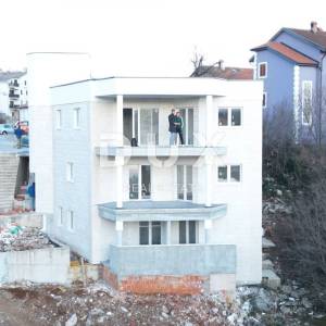 SRDOČI- 1.kat stan 59,5m2 DB+2S s terasom