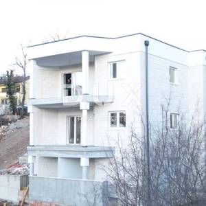 SRDOČI- 1.kat stan 59,5m2 DB+2S s terasom