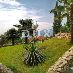 SRDOČI, MARTINKOVAC, BRESTOVICE-  stan u prizemlju 170m2 s panoramskim pogledom na more i bazenom + okućnice 250m2 najam