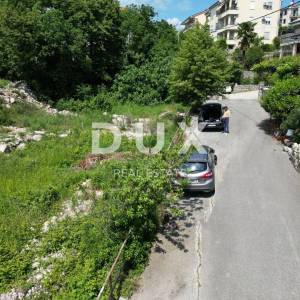 SRDOČI, MARTINKOVAC- građevinsko zemljište 2400m2 s LOKACIJSKOM DOZVOLOM! i pogledom na more 