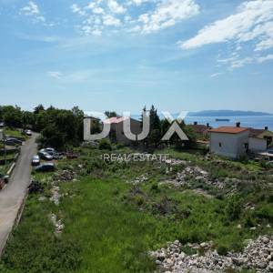 SRDOČI, MARTINKOVAC- građevinsko zemljište 2400m2 s LOKACIJSKOM DOZVOLOM! i pogledom na more 