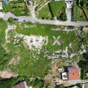 SRDOČI, MARTINKOVAC- građevinsko zemljište 2400m2 s LOKACIJSKOM DOZVOLOM! i pogledom na more 