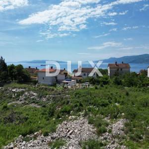 SRDOČI, MARTINKOVAC- građevinsko zemljište 2400m2 s LOKACIJSKOM DOZVOLOM! i pogledom na more 