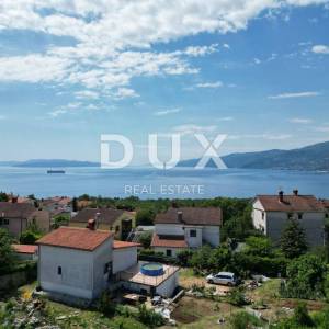 SRDOČI, MARTINKOVAC- građevinsko zemljište 850m2 S LOKACIJSKOM DOZVOLOM!!! s pogledom na more 