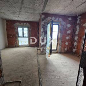 SRDOČI - PRILIKA! Stan u prizemlju s okućnicom u vrhunskoj novogradnji 