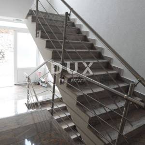 SRDOČI- stan 140m2 DB+3S s panoramskim pogledom na more + okućnica 175m2 za najam